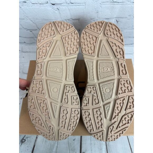 UGG beige nubuck sneakers shoes size 9.5 NEW - Picture 8 of 9